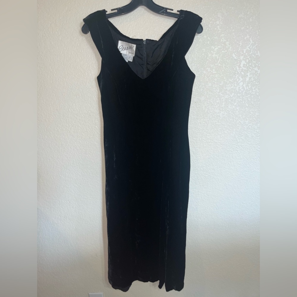 Arnold Scaasi Sheath Side Slit Velvet Silk Dress
